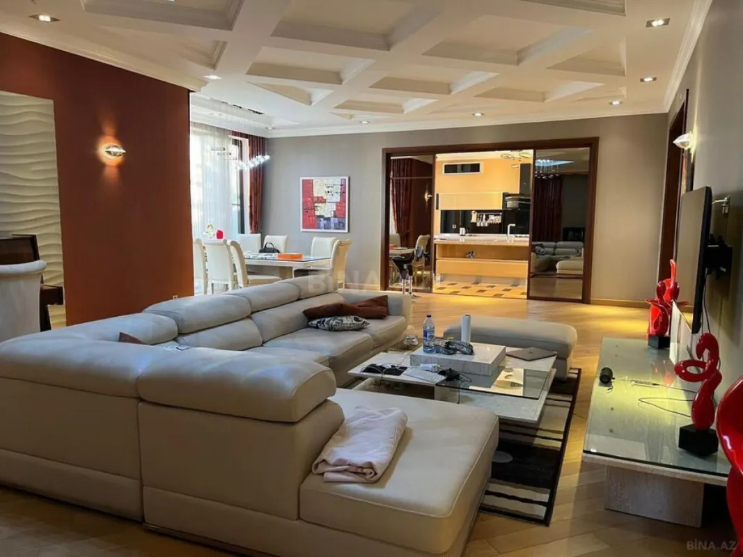 Kirayə verilir 6 otaqlı həyət evi 315 m²