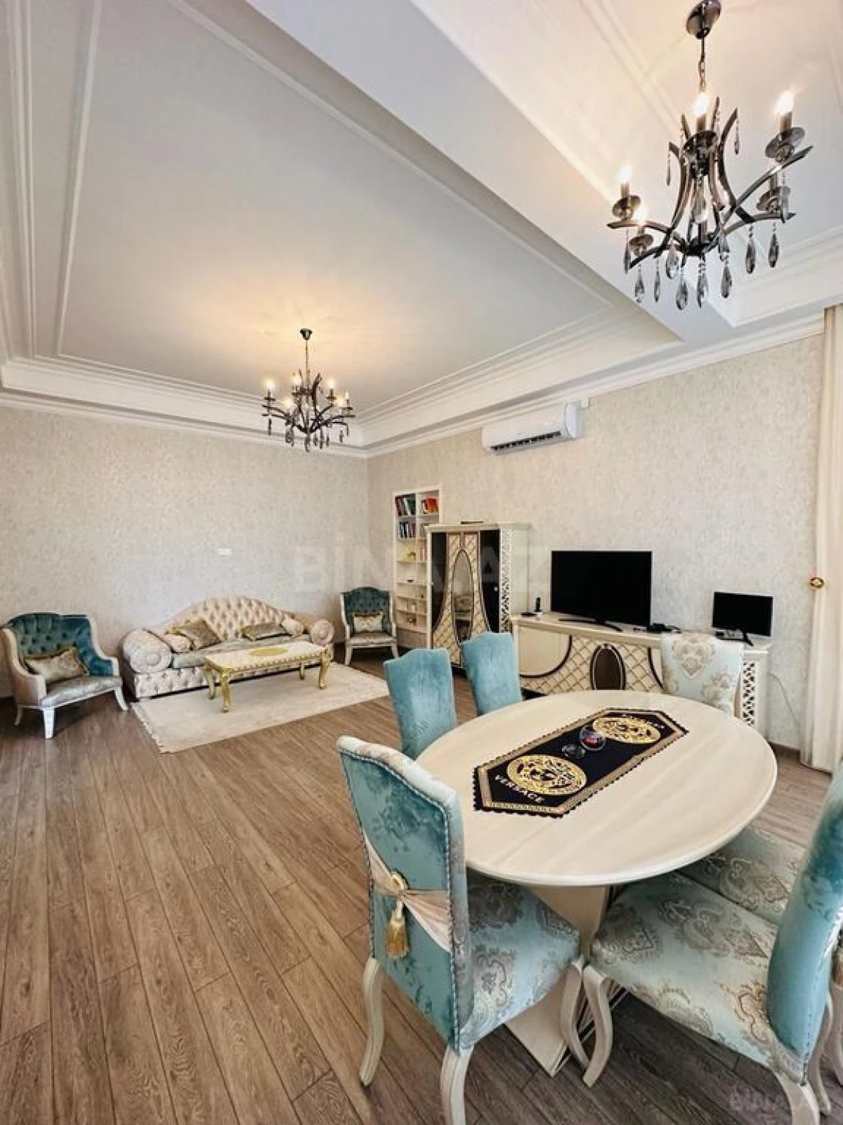 Kirayə verilir 5 otaqlı həyət evi 280 m²