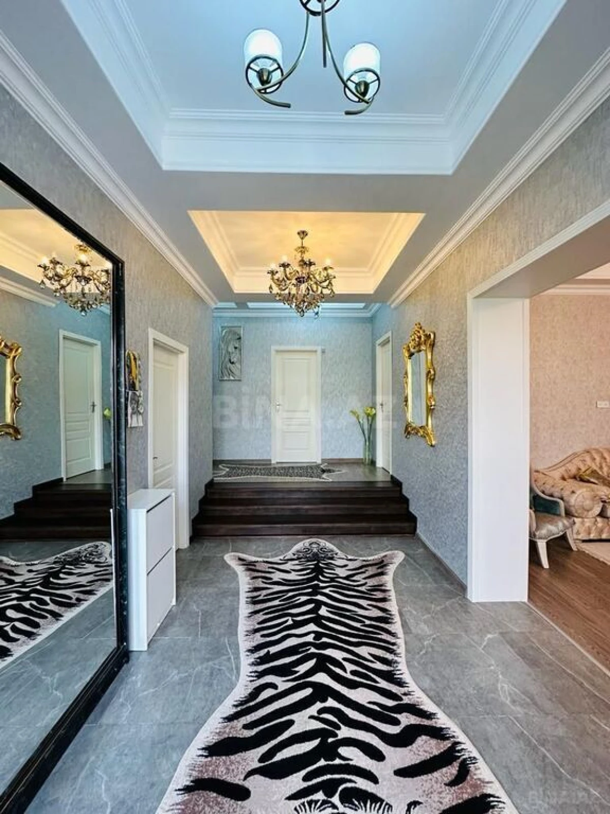 Kirayə verilir 5 otaqlı həyət evi 280 m²