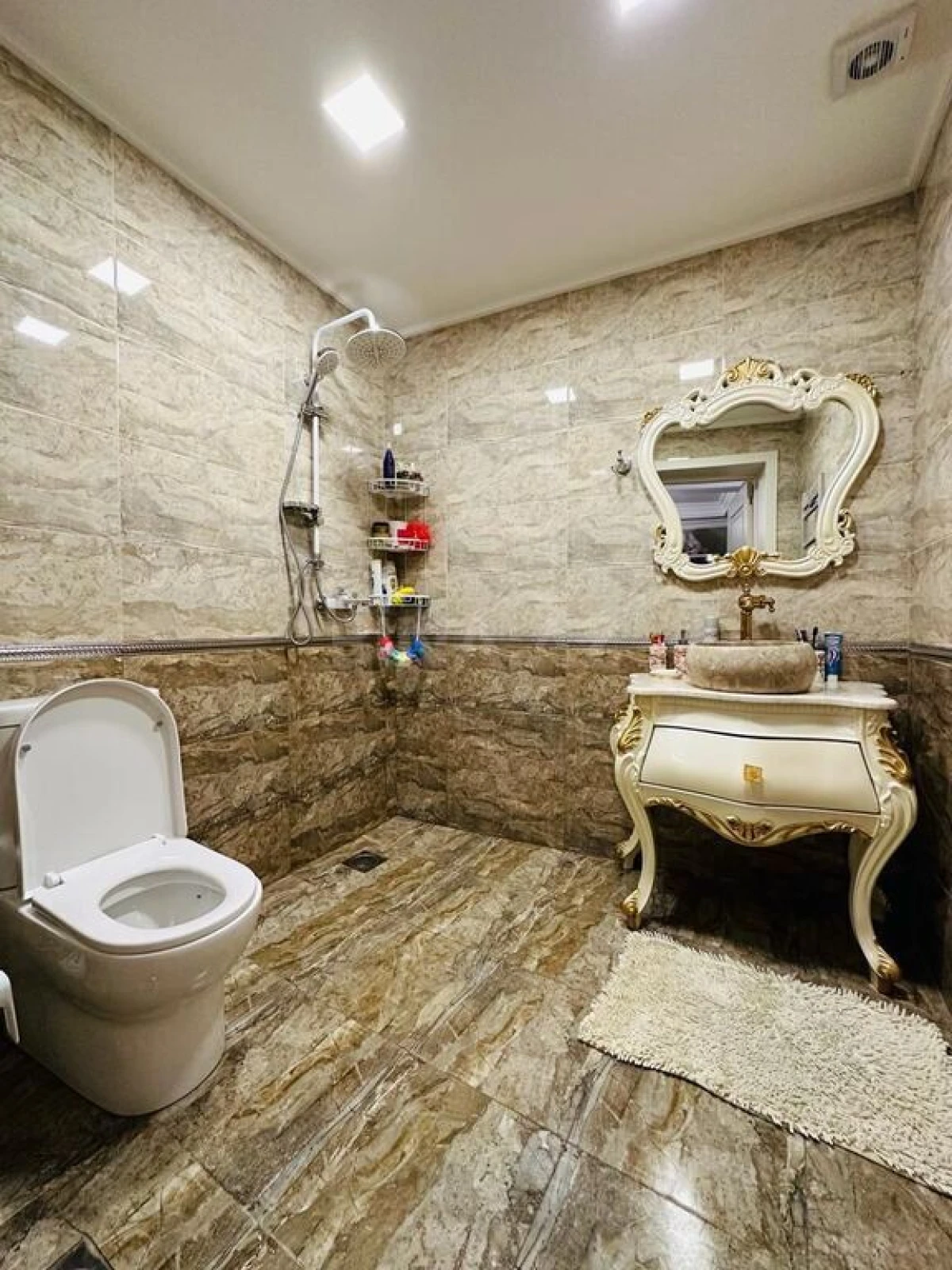 Kirayə verilir 5 otaqlı həyət evi 280 m²