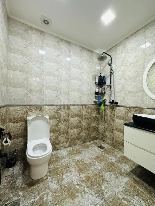 Kirayə verilir 5 otaqlı həyət evi 280 m²