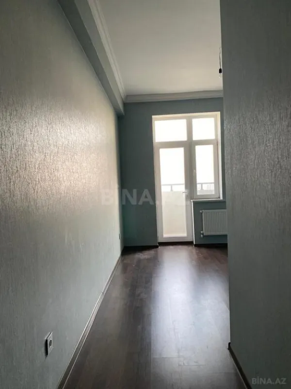 Satılır 4 otaqlı mənzil 99 m²