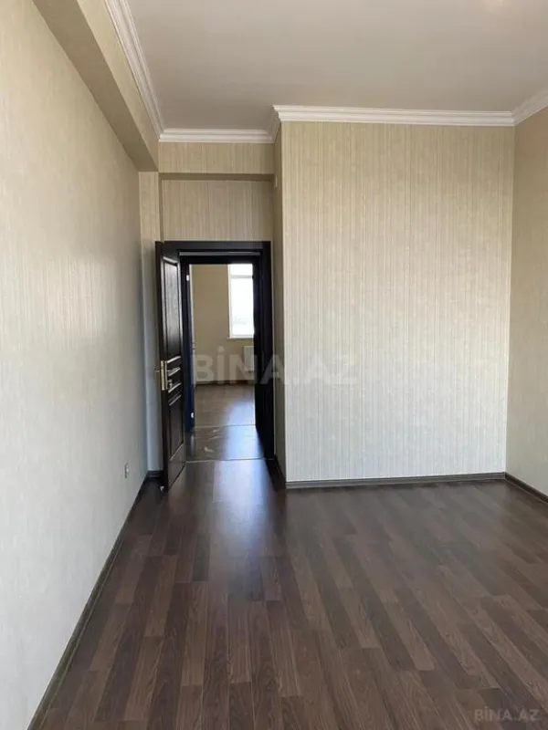 Satılır 4 otaqlı mənzil 99 m²