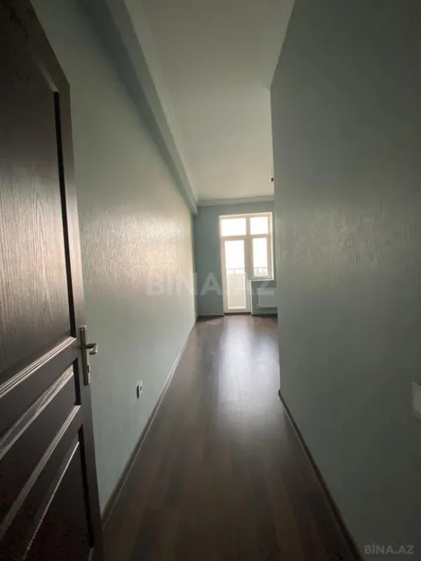 Satılır 4 otaqlı mənzil 99 m²