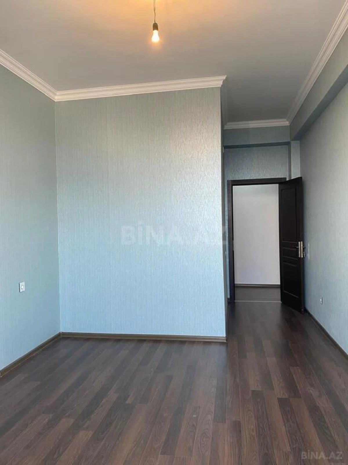 Satılır 4 otaqlı mənzil 99 m²