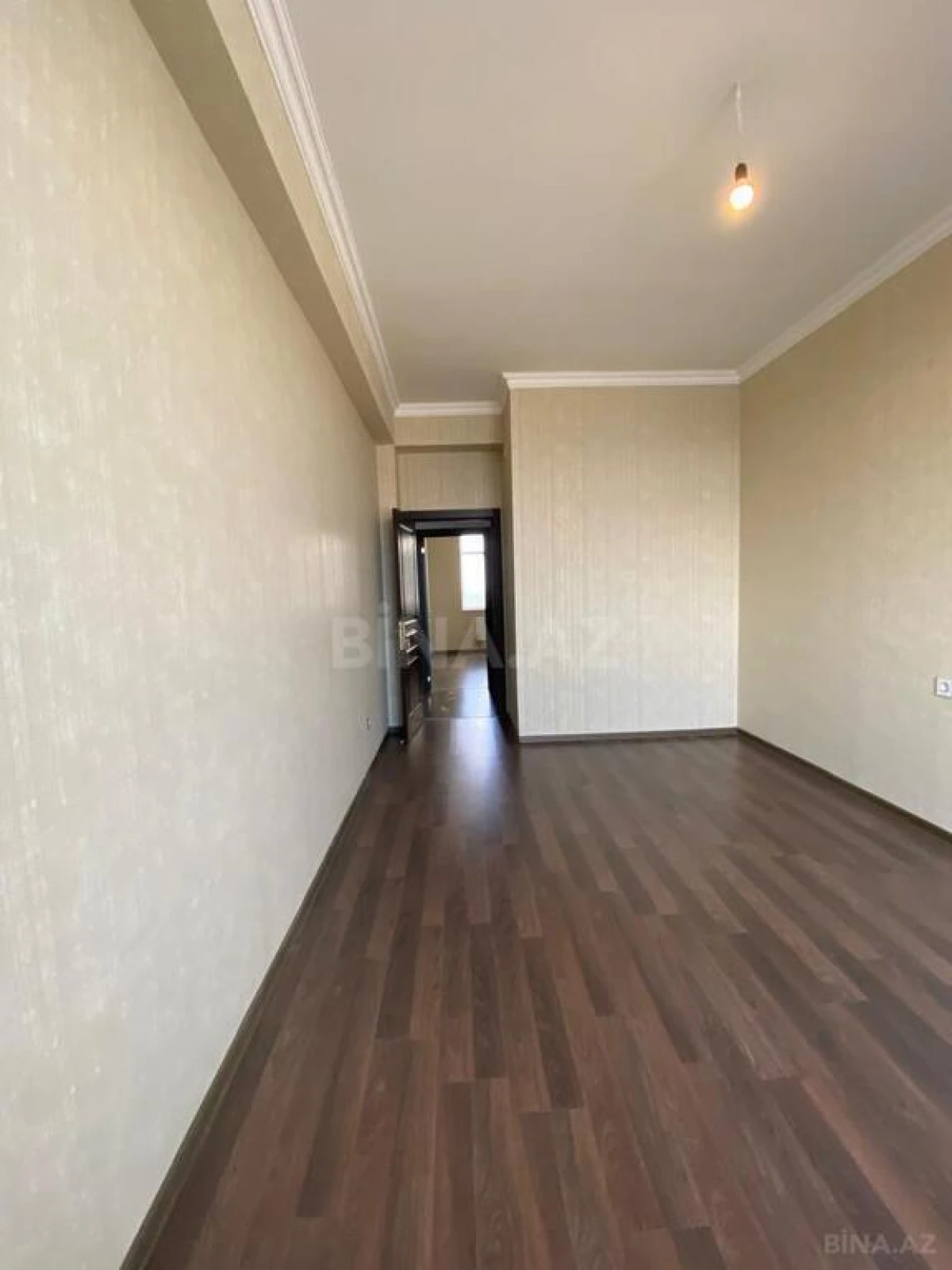 Satılır 4 otaqlı mənzil 99 m²