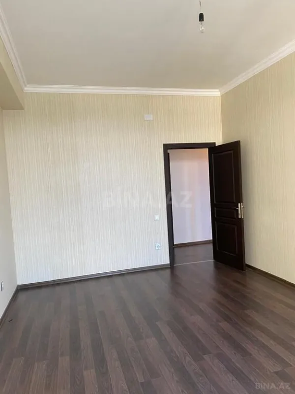 Satılır 4 otaqlı mənzil 99 m²