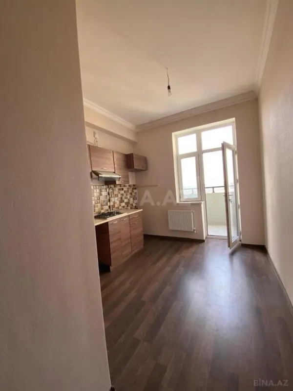 Satılır 4 otaqlı mənzil 99 m²