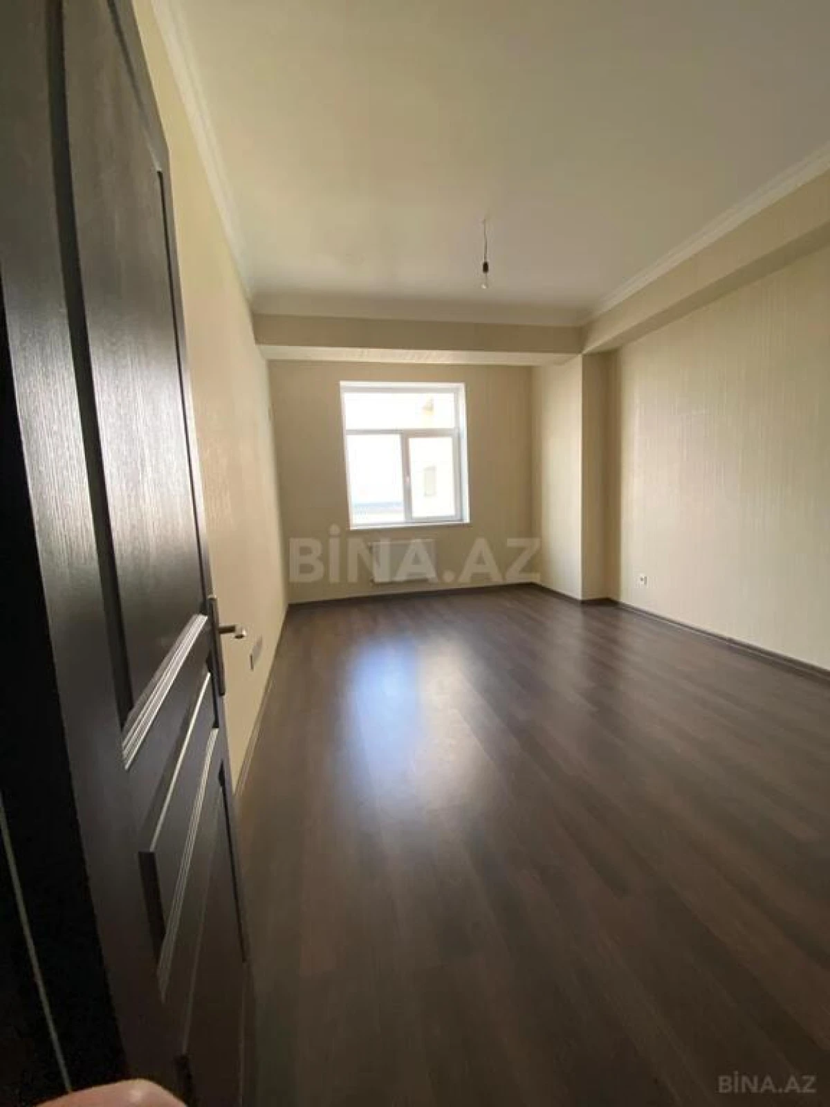 Satılır 4 otaqlı mənzil 99 m²