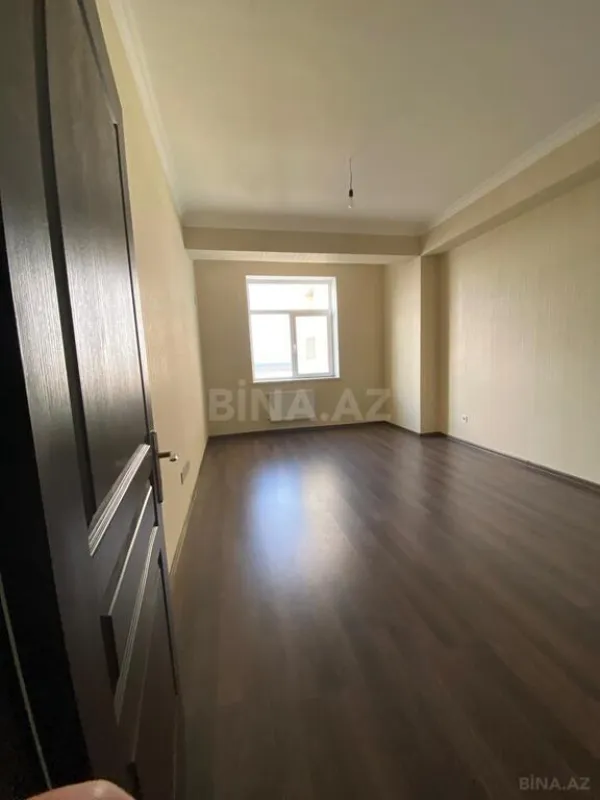 Satılır 4 otaqlı mənzil 99 m²