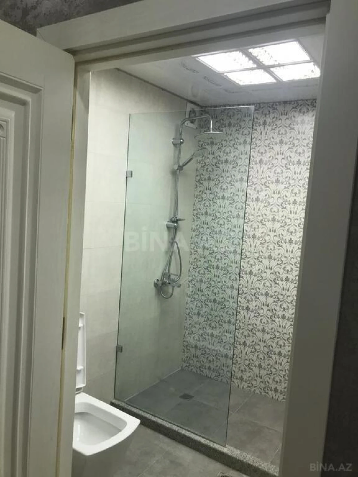 Satılır 2 otaqlı mənzil 72 m²