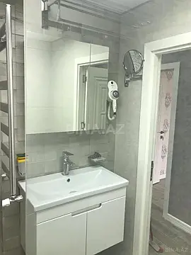 Satılır 2 otaqlı mənzil 72 m²