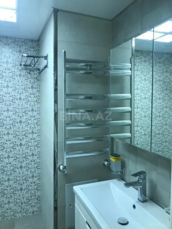 Satılır 2 otaqlı mənzil 72 m²