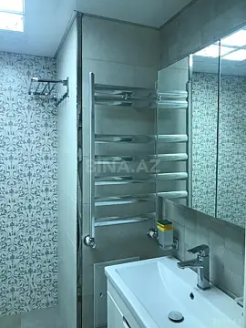 Satılır 2 otaqlı mənzil 72 m²