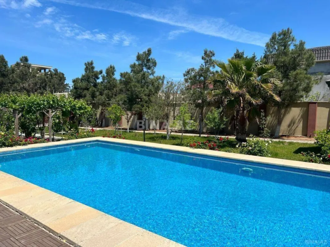 Kirayə verilir 5 otaqlı həyət evi 400 m²