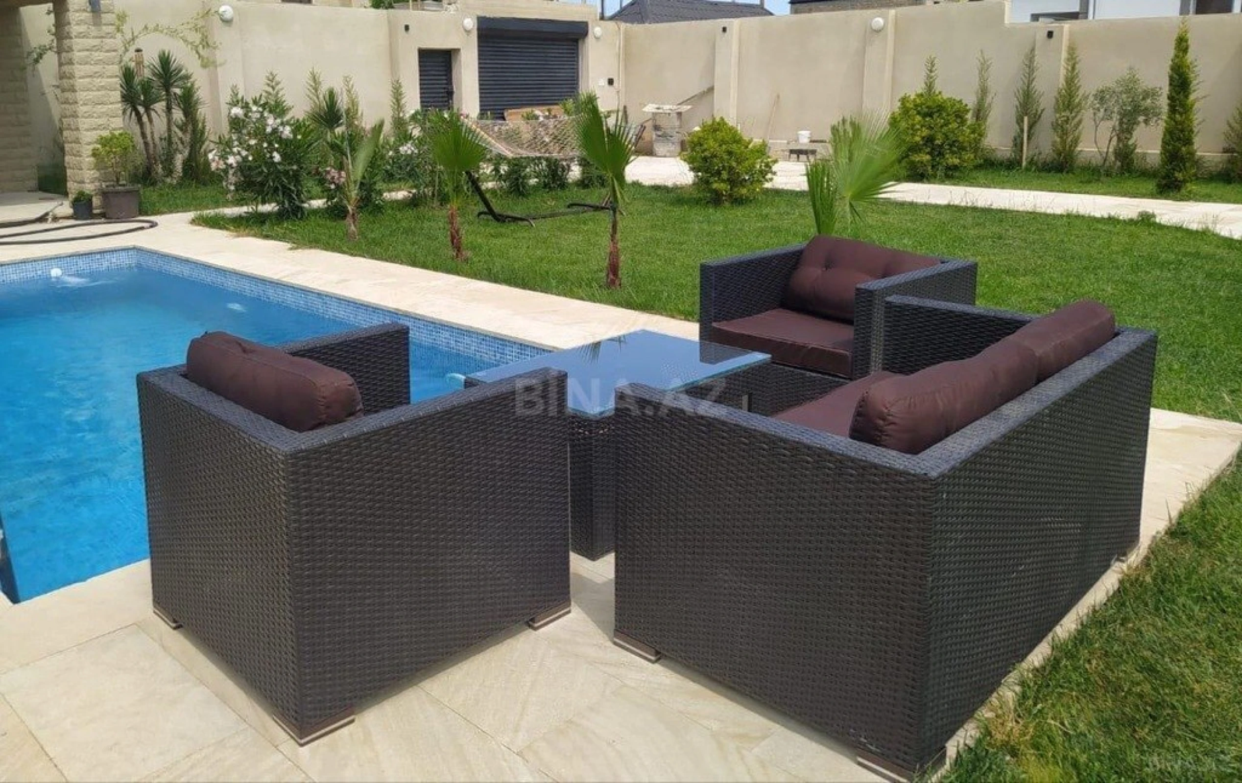 Kirayə verilir 5 otaqlı həyət evi 380 m²