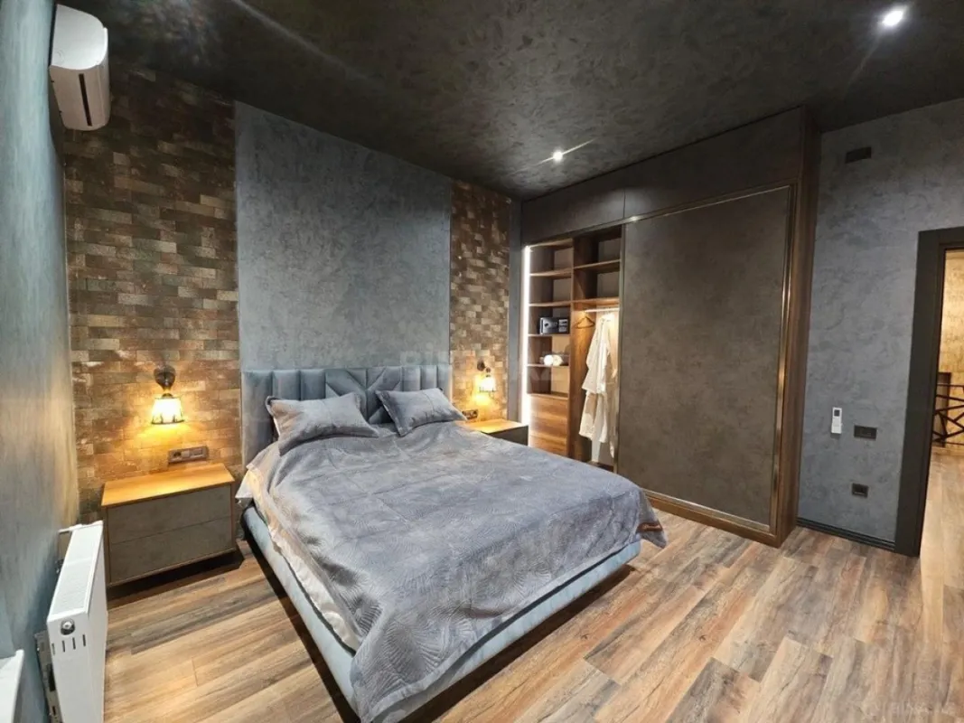 Kirayə verilir 5 otaqlı həyət evi 400 m²