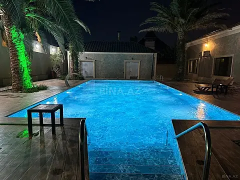 Kirayə verilir 10 otaqlı həyət evi 900 m²