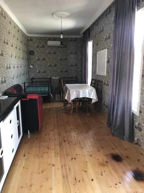 Kirayə verilir 2 otaqlı həyət evi 55 m²