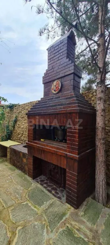 Satılır 7 otaqlı həyət evi 360 m²