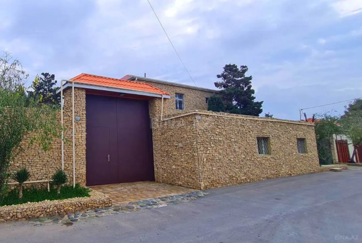 Satılır 7 otaqlı həyət evi 360 m²