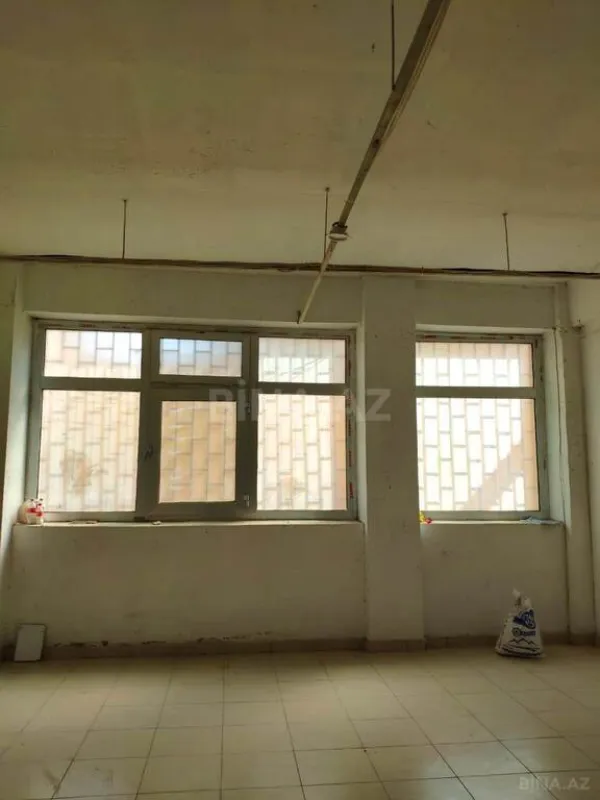 Satılır obyekt 750 m²