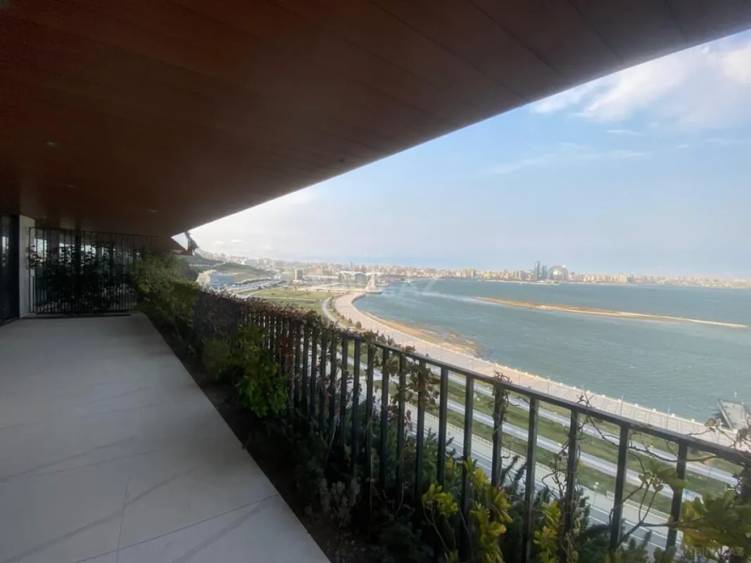 Satılır 5 otaqlı mənzil 288.8 m²