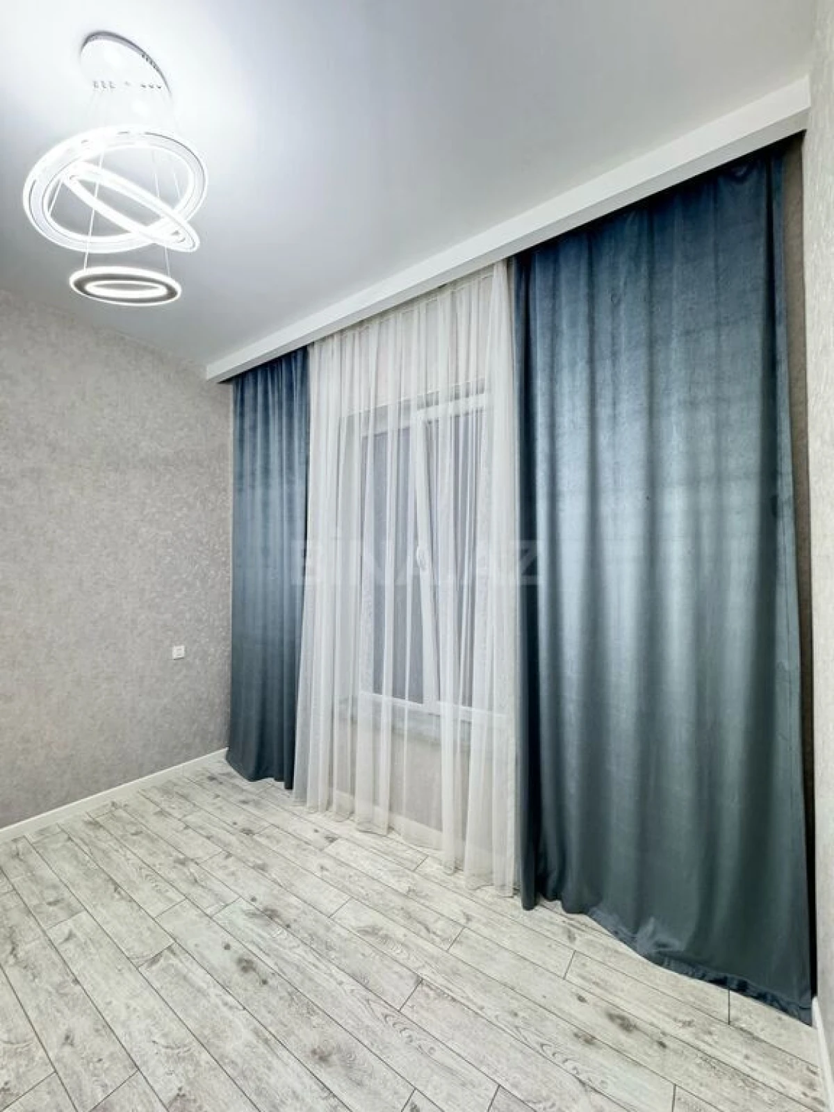 Satılır 4 otaqlı həyət evi 160 m²
