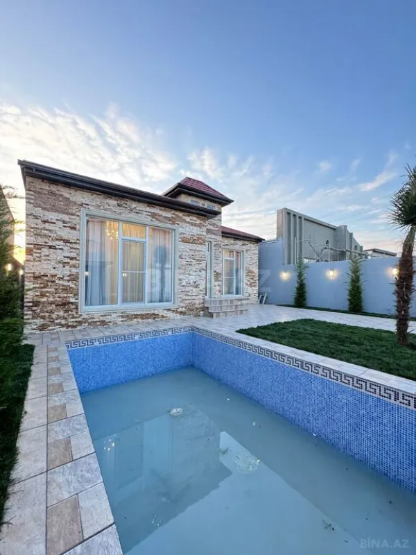 Satılır 4 otaqlı həyət evi 160 m²