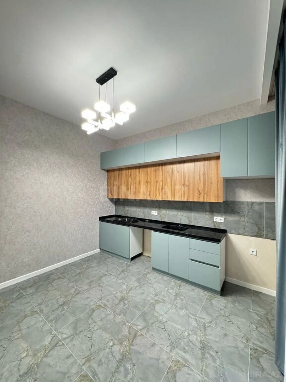 Satılır 4 otaqlı həyət evi 160 m²