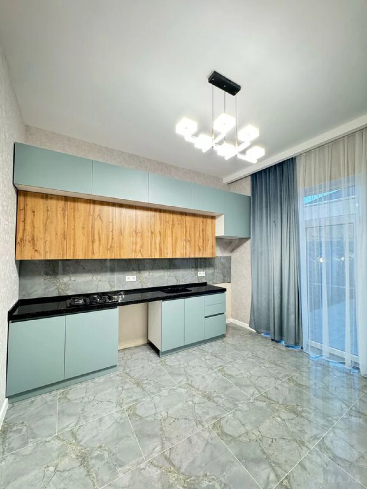 Satılır 4 otaqlı həyət evi 160 m²
