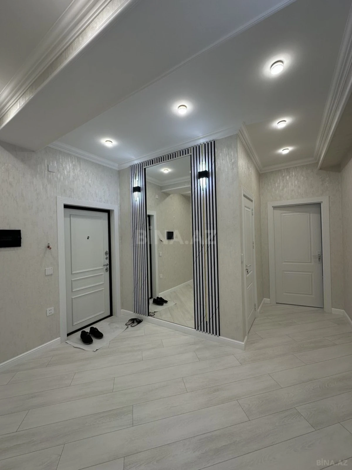 Satılır 3 otaqlı mənzil 83 m²