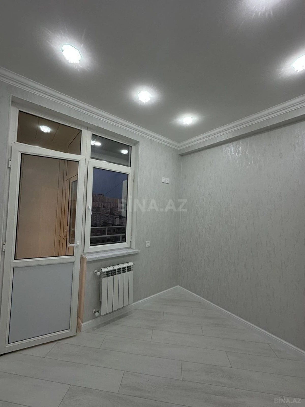 Satılır 3 otaqlı mənzil 83 m²