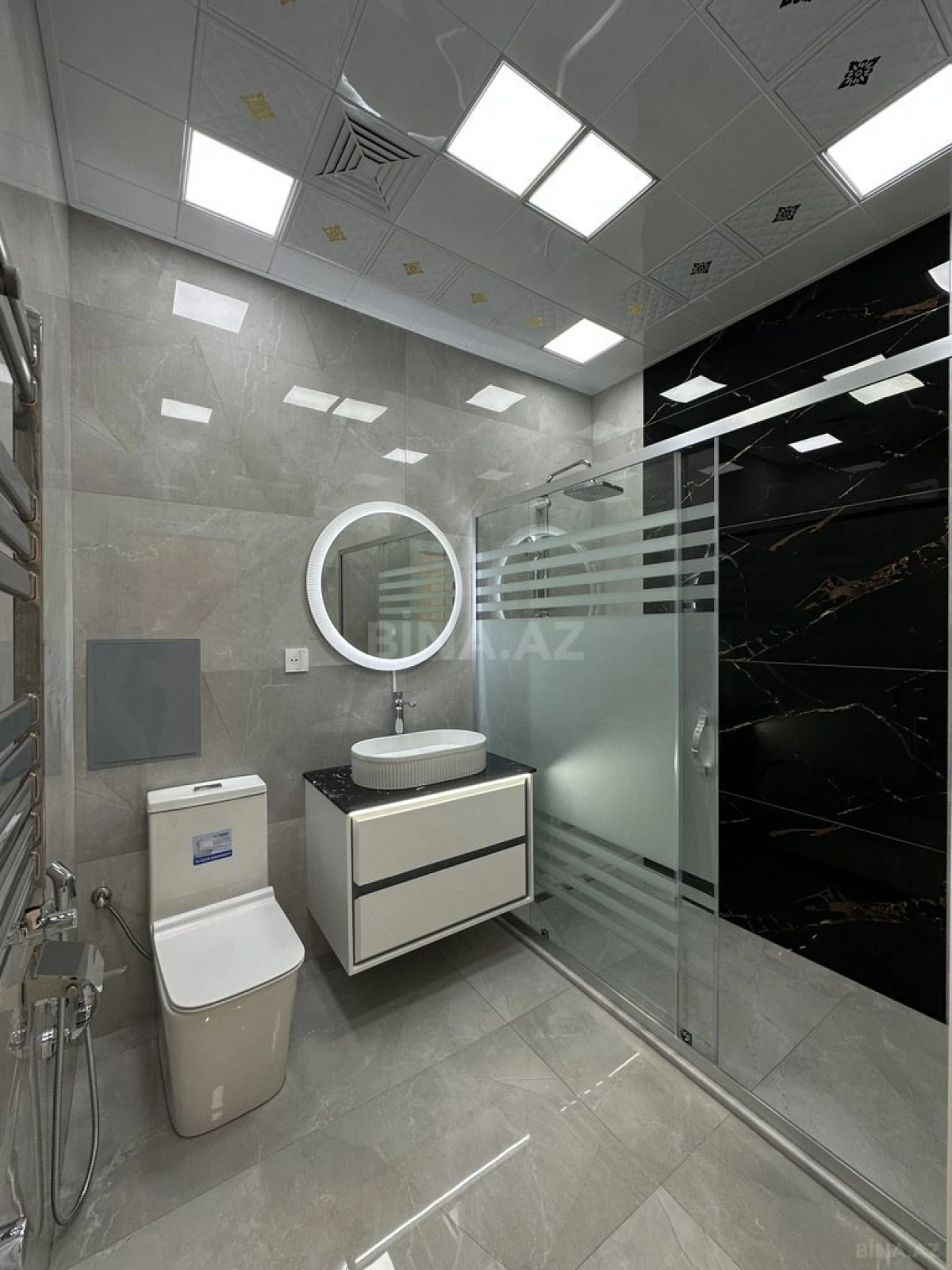 Satılır 3 otaqlı mənzil 83 m²