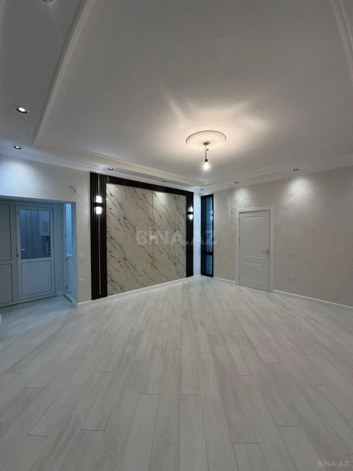 Satılır 3 otaqlı mənzil 83 m²
