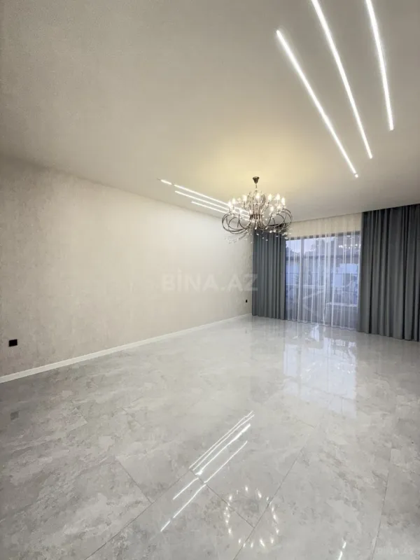 Satılır 4 otaqlı həyət evi 165 m²