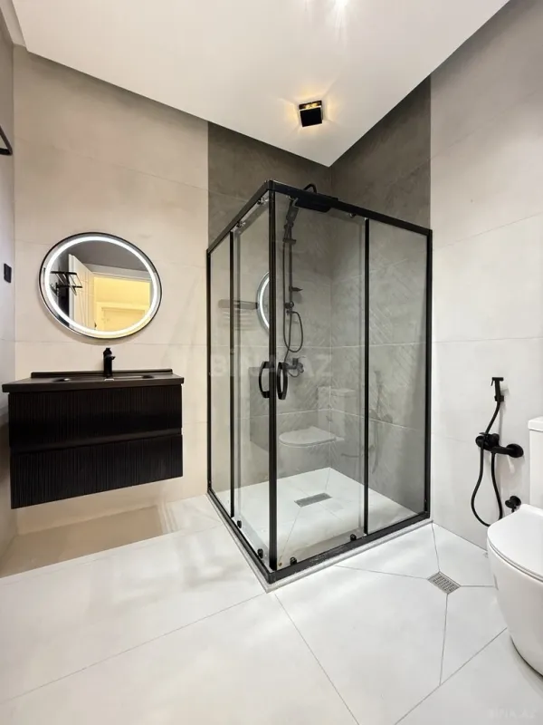 Satılır 4 otaqlı həyət evi 165 m²