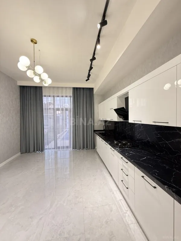 Satılır 4 otaqlı həyət evi 165 m²