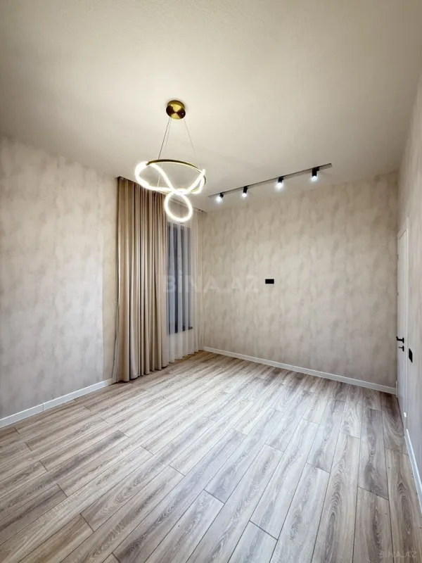 Satılır 4 otaqlı həyət evi 165 m²