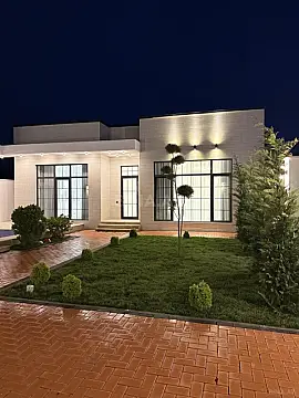 Satılır 4 otaqlı həyət evi 165 m²