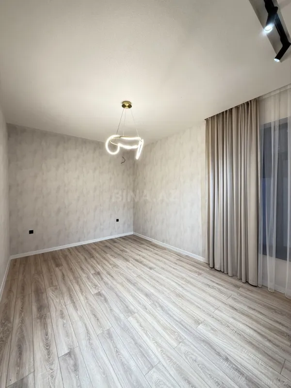 Satılır 4 otaqlı həyət evi 165 m²