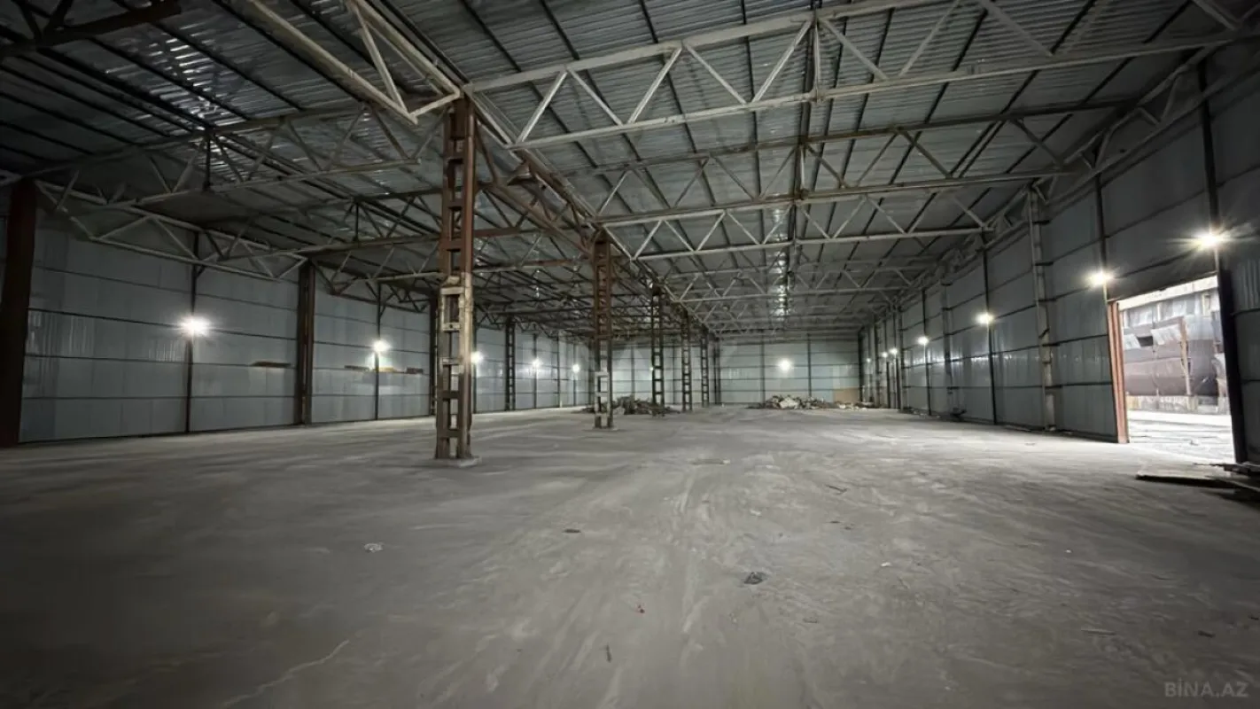 Kirayə verilir obyekt 2600 m²