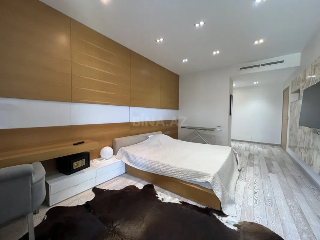 Kirayə verilir 3 otaqlı mənzil 170 m²