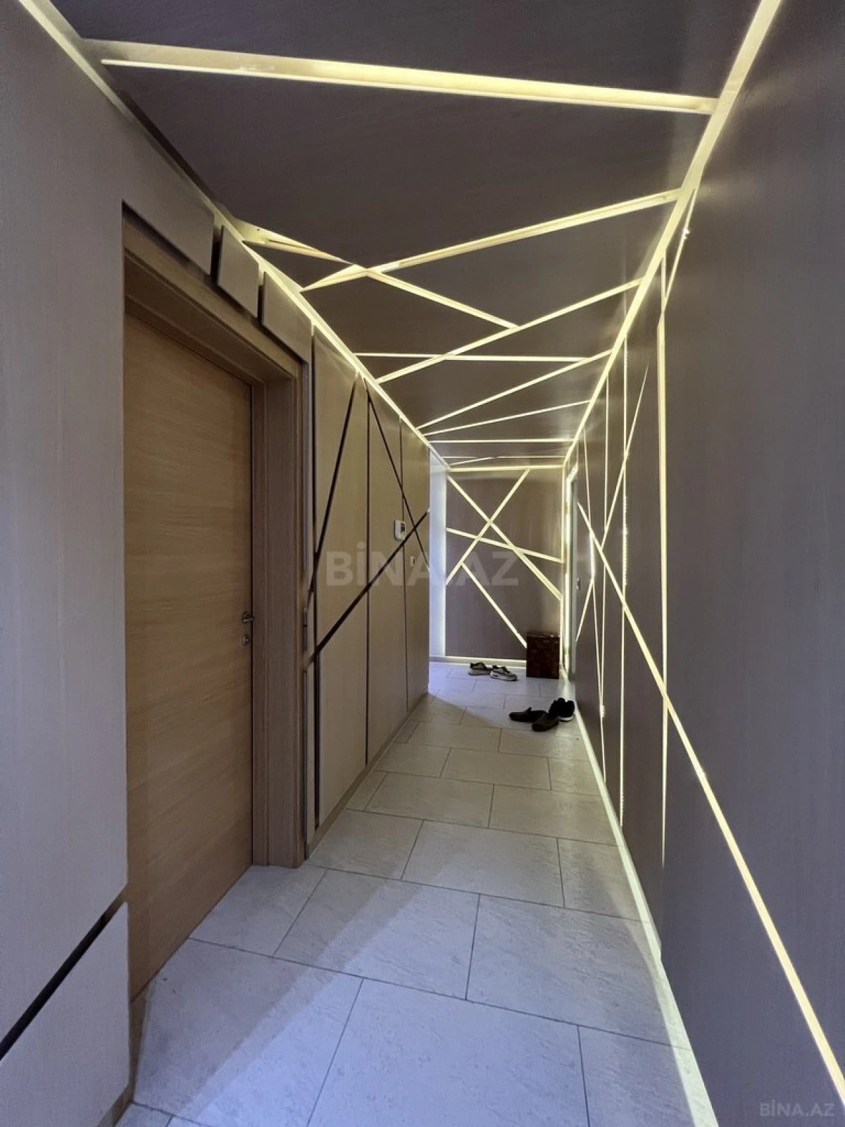 Kirayə verilir 3 otaqlı mənzil 170 m²