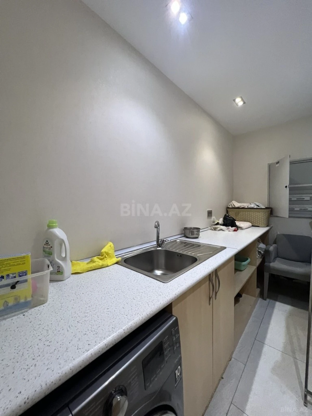 Kirayə verilir 3 otaqlı mənzil 170 m²