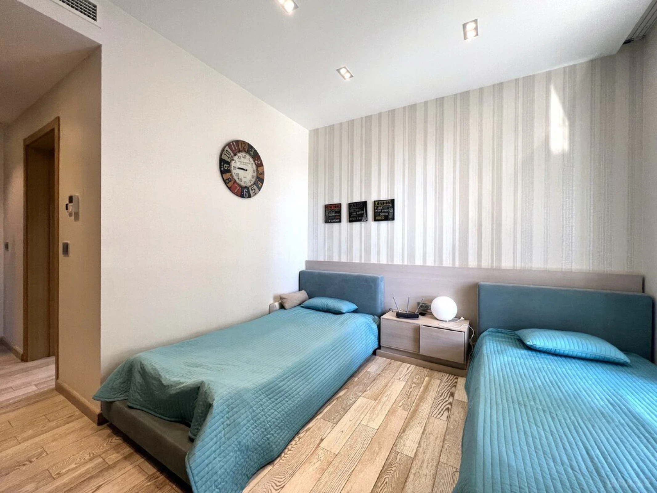 Kirayə verilir 3 otaqlı mənzil 170 m²