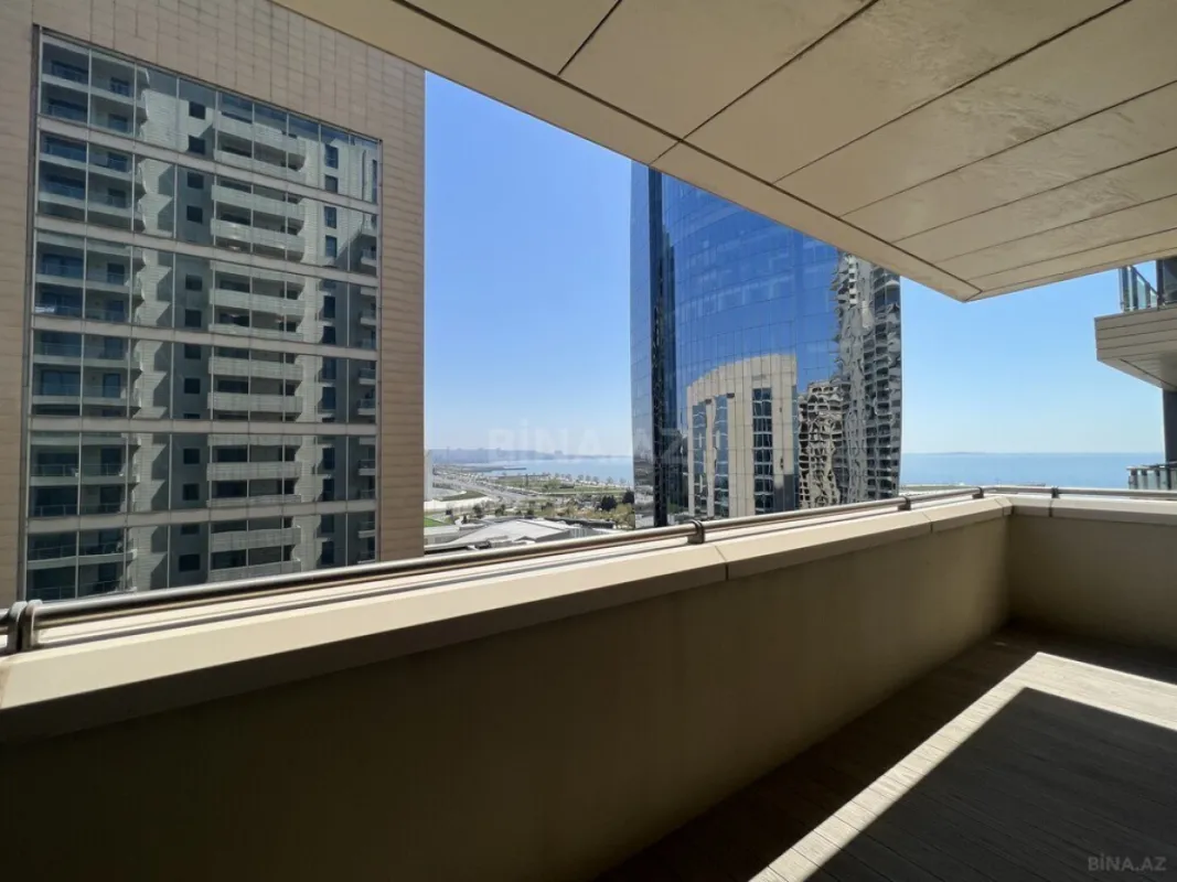 Kirayə verilir 3 otaqlı mənzil 170 m²