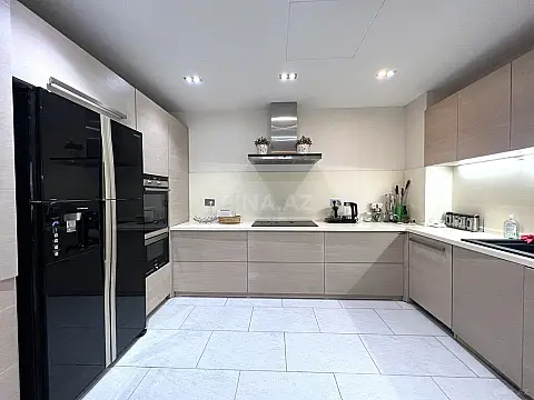 Kirayə verilir 3 otaqlı mənzil 170 m²