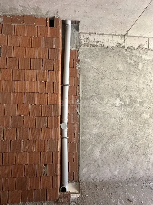 Satılır 3 otaqlı mənzil 129.6 m²