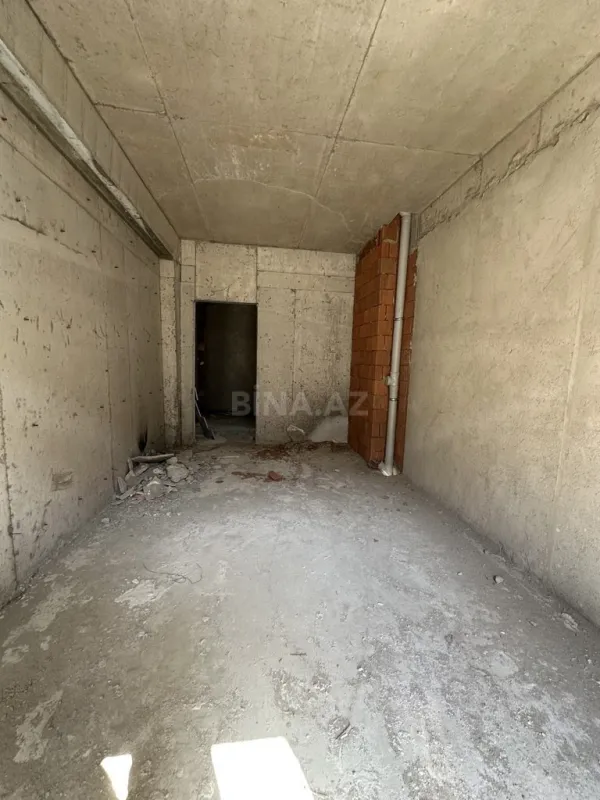 Satılır 3 otaqlı mənzil 129.6 m²